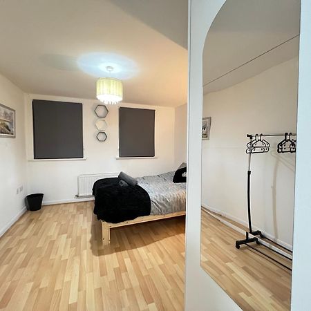 High End Luxury 2 Bed Apartment Бирмингем Экстерьер фото